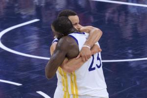 这真黑不了！追梦掏口袋单断小卡 库里罚进一球几乎要杀死比赛了