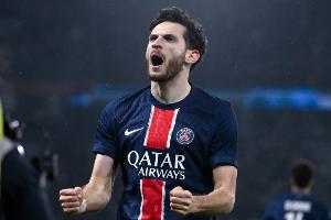 前助教：克瓦拉茨赫利亚对英超感兴趣，他想成为像C罗那样的球员