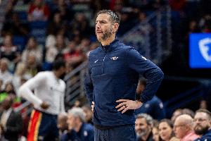 名记：鹈鹕开启主教练的选聘工作 临时主帅博雷戈在候选范围