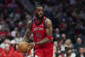 还有一年合同！萨迪克·贝：我喜欢鹈鹕 想长久地留在这效力