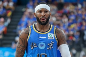 抡得冒烟！杰曼21中10轰下全场最高29分 外加2板4助&正负值+8