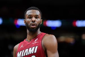 稳！维金斯常规赛场均15.4分4.8板2.7助1.1断1帽 三分命中率41.4%