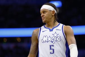 媒体人：建议大家没事别看魔术队 他们这个进攻真着不起这个急