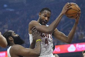 莫布里：今年骑士有机会夺冠 我们天赋异禀/经验丰富/目标一致