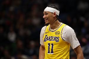 因左脚酸痛连续缺席4场！海斯：能有这几天的休息真是太好了