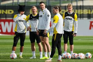 图片报谈多特今夏引援目标：桑乔、沃尔特马德、阿斯拉尼在列