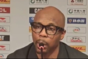 广州主教练：比赛本可以拿下 球队失误较多&最后没有按照要求去做