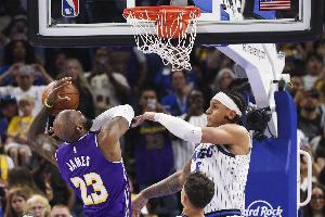 贝弗利：班凯罗没被高估只是年轻 人们非要拿他去对标詹姆斯&甜瓜