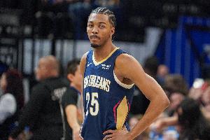 场均21.5分5.7板！墨菲：鹈鹕球迷无可挑剔 我很爱新奥尔良