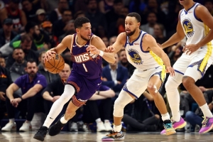 解说：勇士已经展现无与伦比精神&战斗状态 布克的进攻必须零容错