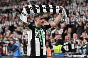 talkSPORT：沙尔可能今夏离开纽卡，球员的续约远未获得保证