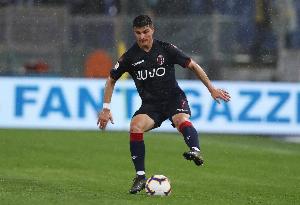 打服了！博洛尼亚球员奥尔索里尼：维拉将夺得本赛季欧联杯冠军