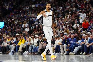 米奇：文班亚马为比赛做了十足的准备 本场他的组织也非常棒