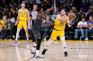 明日G2再战火箭！湖人伤病报告：东契奇和里夫斯继续缺阵