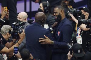 费尔顿：GOAT是乔丹&科比第二 詹姆斯再打5年也不会改变我看法