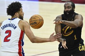 今年东部四强上一次打进总决赛时间：骑士最近 尼克斯在上世纪