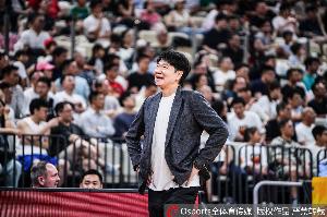 媒体人：山东男篮今夜值得被脱帽致敬 他们打出了气壮山河的G1