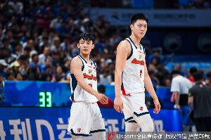 差距有点大！广东半场三分20中7&命中率35% 北京14中8&命中率57%